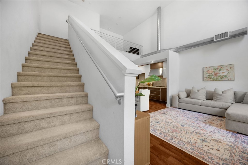 19 Delancy Irvine, CA 92612 - Photo 10 of 39