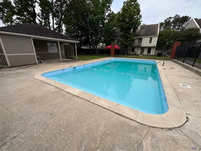 $450,000 | 4830 Kennesaw Drive, Unit A, Baton Rouge, LA 70817