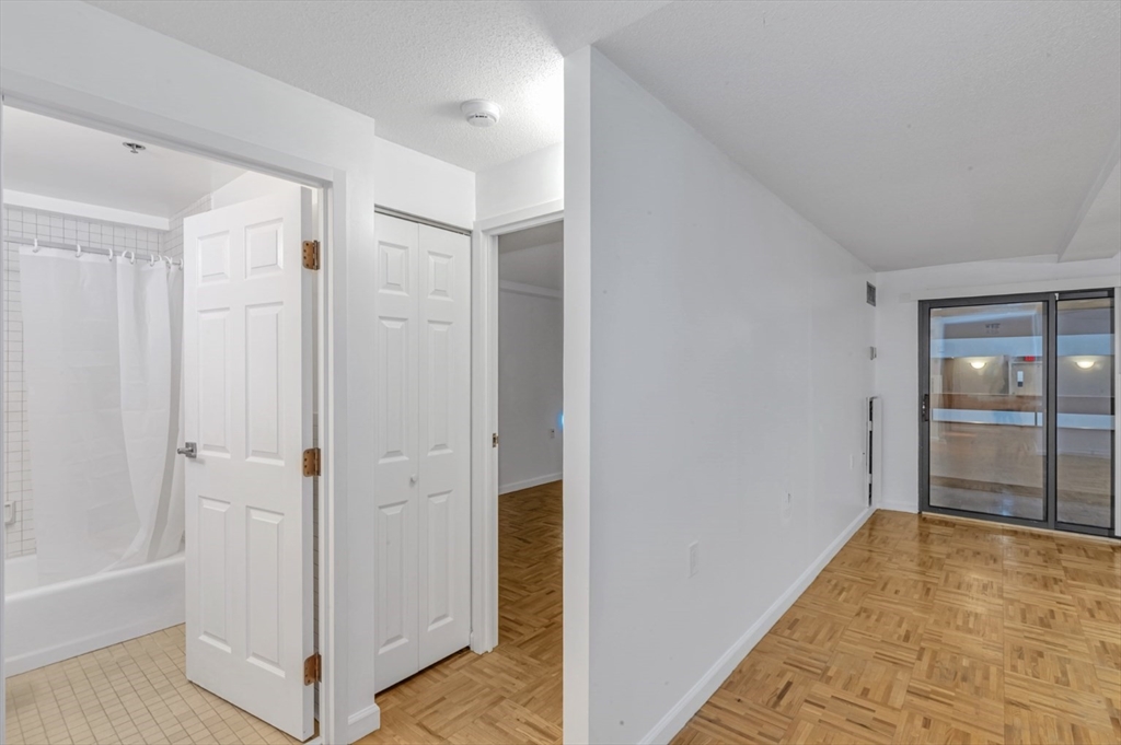 357 Commercial Street, Unit 219 Boston, MA 02109 - Photo 10 of 16