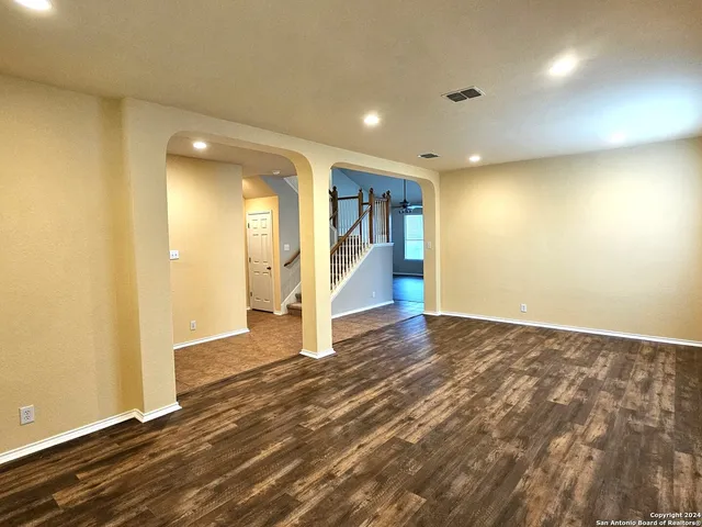 $1,900 | 400 Apache Ledge, Cibolo, TX 78108