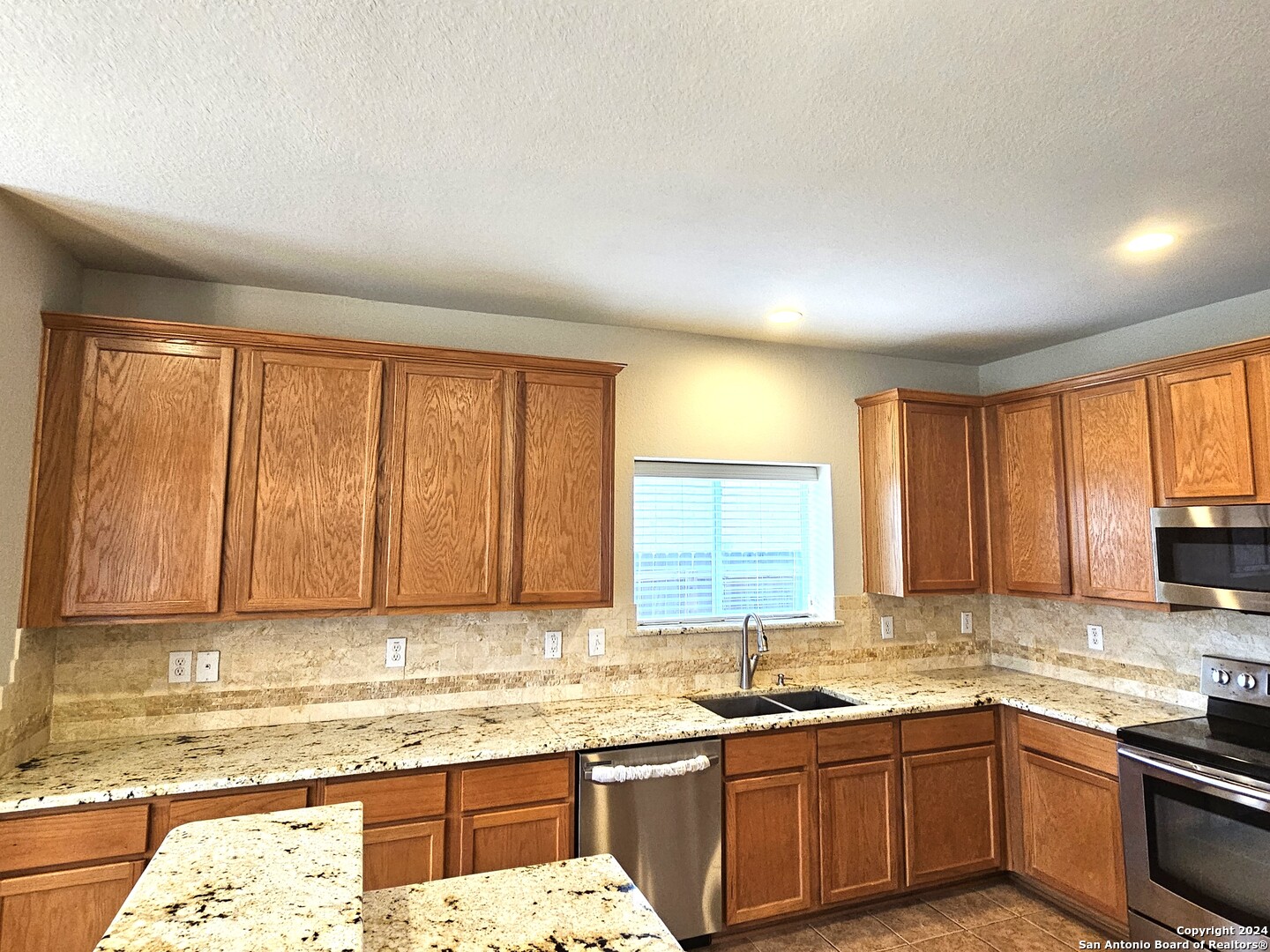 400 Apache Ledge Cibolo, TX 78108 - Photo 6 of 30