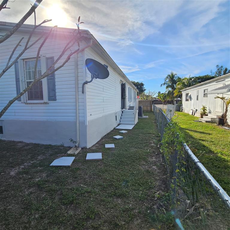 11891 Atlantic Circle Boca Raton, FL 33428 - Photo 38 of 48