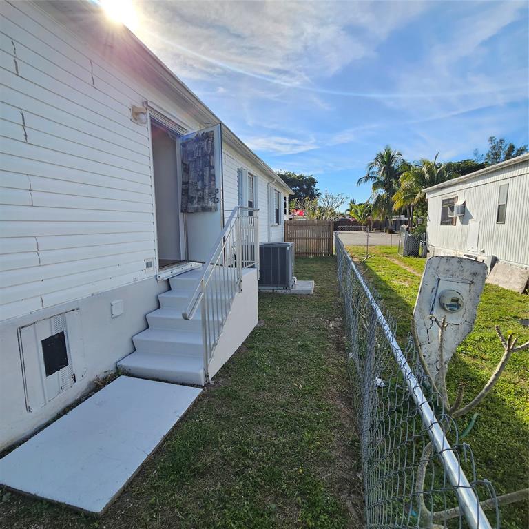 11891 Atlantic Circle Boca Raton, FL 33428 - Photo 39 of 48