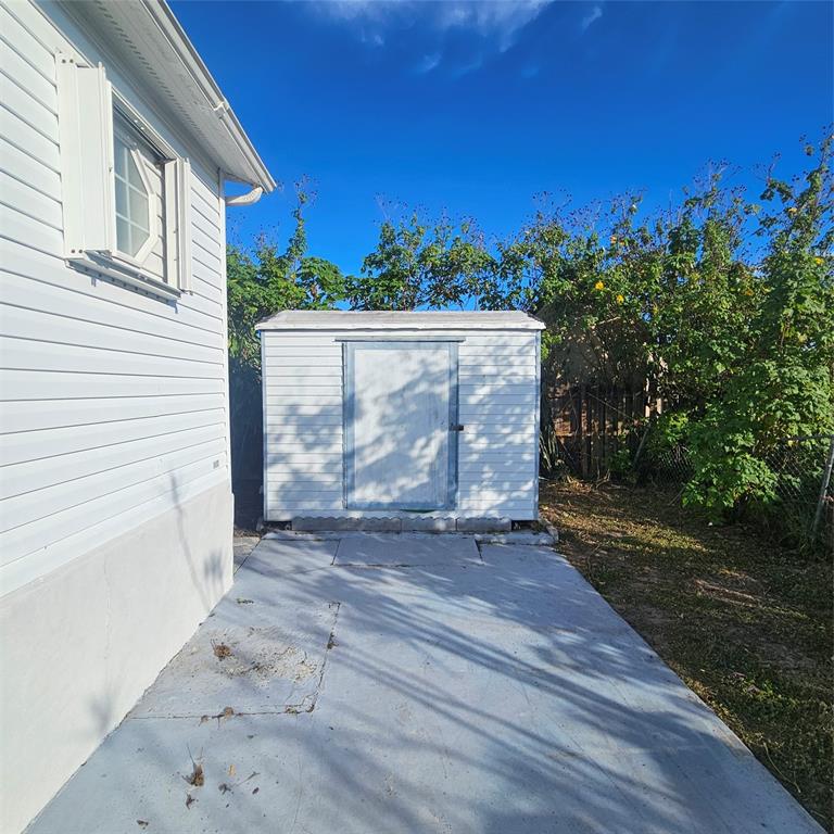 11891 Atlantic Circle Boca Raton, FL 33428 - Photo 44 of 48