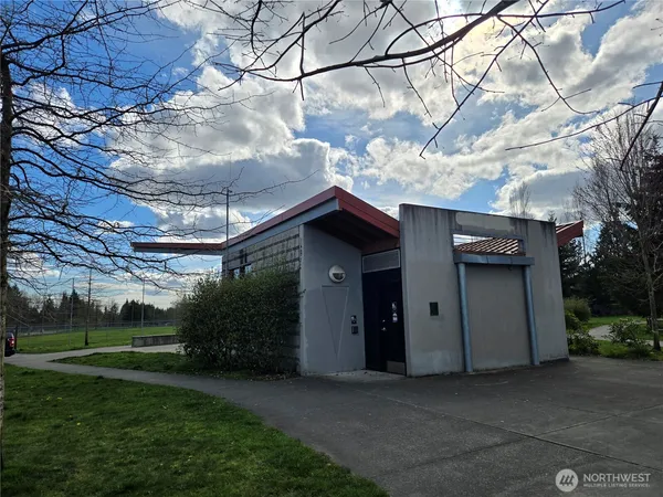$1,070,000 | 14625 Meridian Drive Southeast, Lynnwood, WA 98087