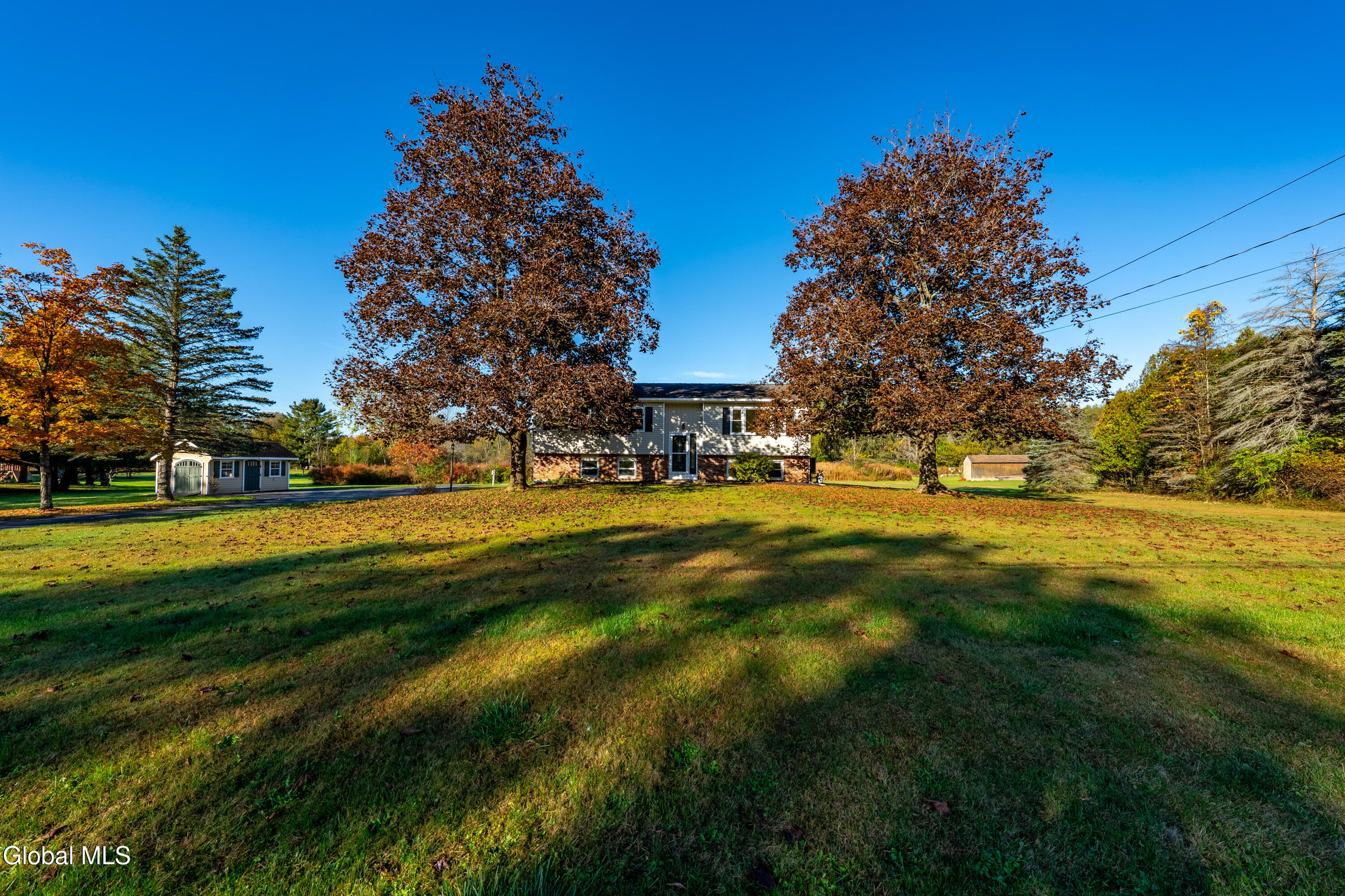 275 Middleline Road Ballston, NY 12020 - Photo 2 of 29 DSC08409-HDR