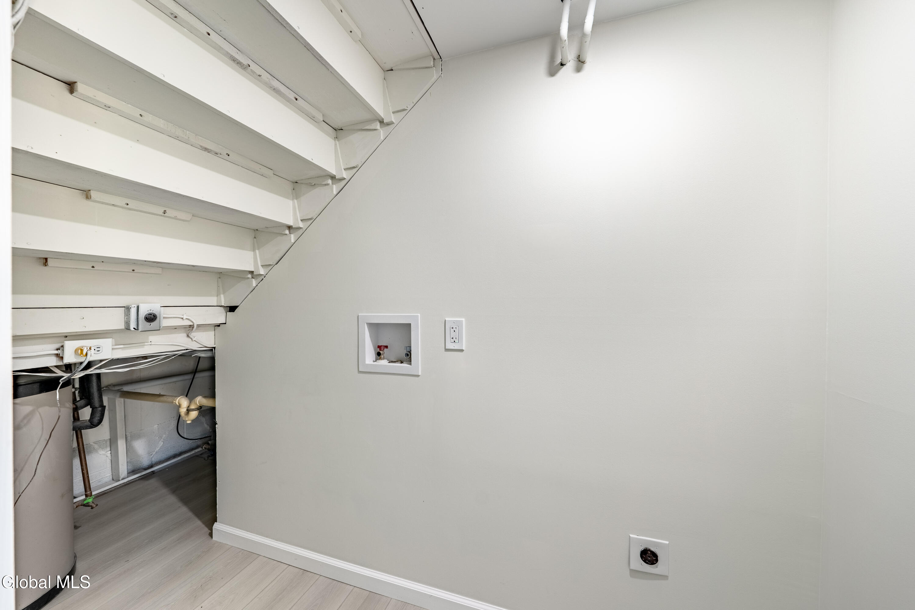275 Middleline Road Ballston, NY 12020 - Photo 25 of 29 DSC08484-HDR