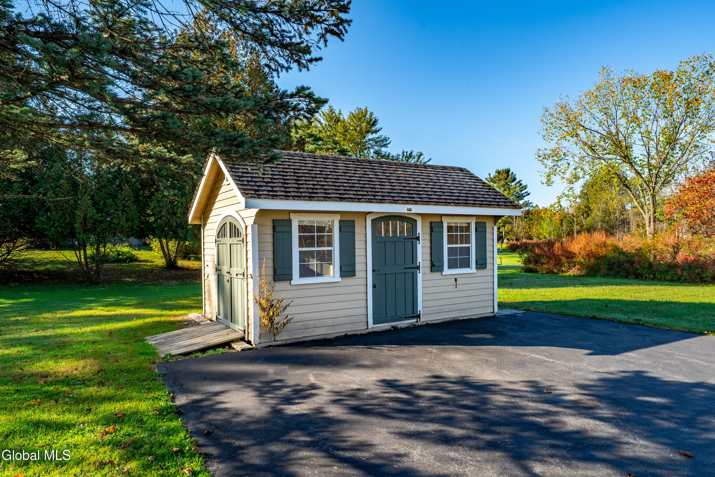 275 Middleline Road Ballston, NY 12020 - Photo 6 of 29 DSC08439-HDR