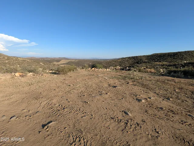 $165,000 | 5720 South Miners Pick Road, Unit 3, Mayer, AZ 86333