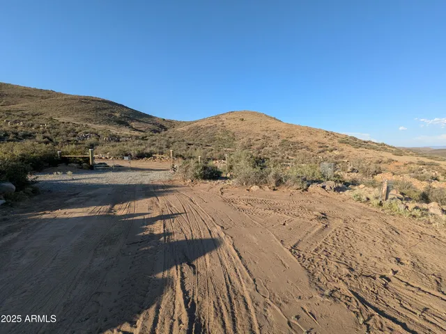 $165,000 | 5720 South Miners Pick Road, Unit 3, Mayer, AZ 86333