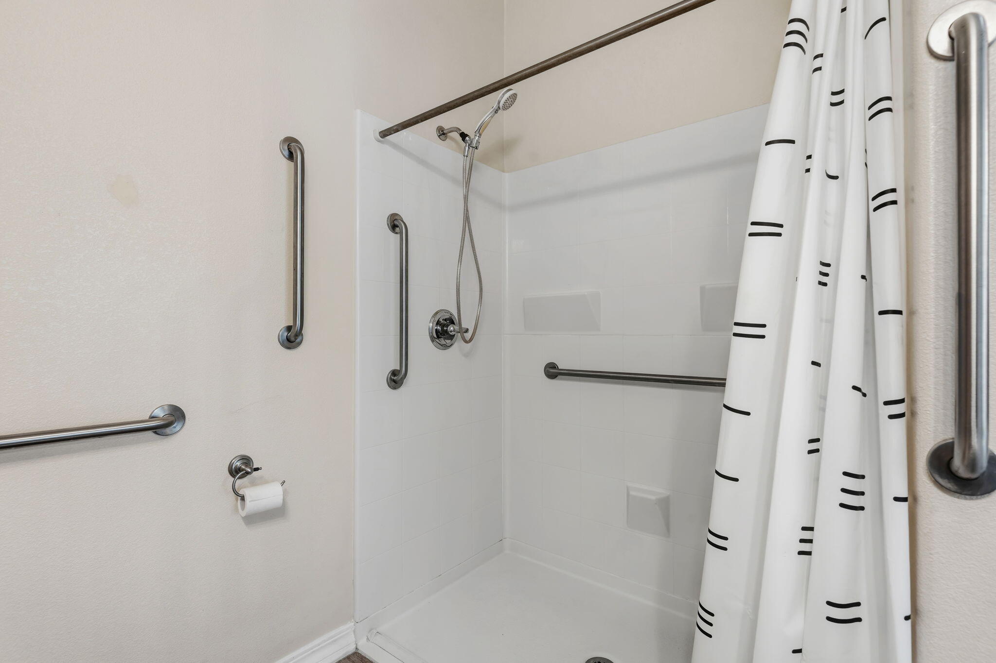 340 Old Mill Road, Unit SPC 82 Santa Barbara, CA 93110 - Photo 15 of 29 19-Primary Bathroom - Copy
