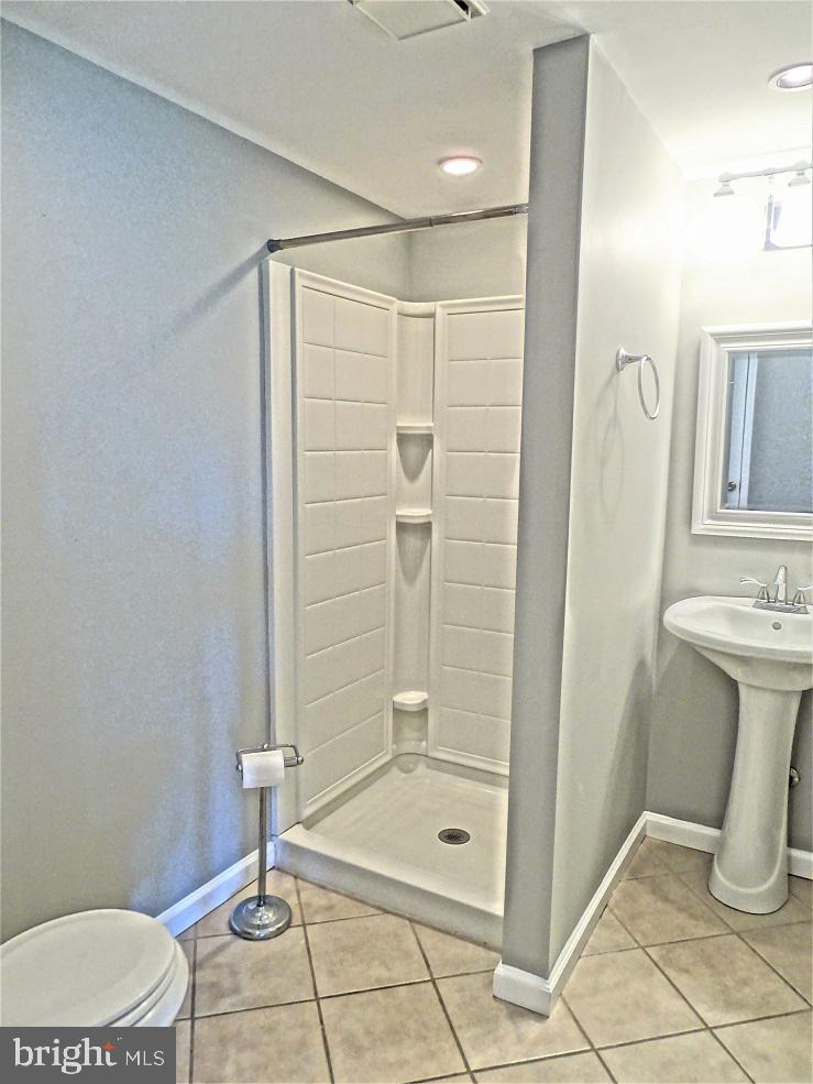 5446 Beagle Road Elizabethtown, PA 17022 - Photo 11 of 25 Gallery Image 11
