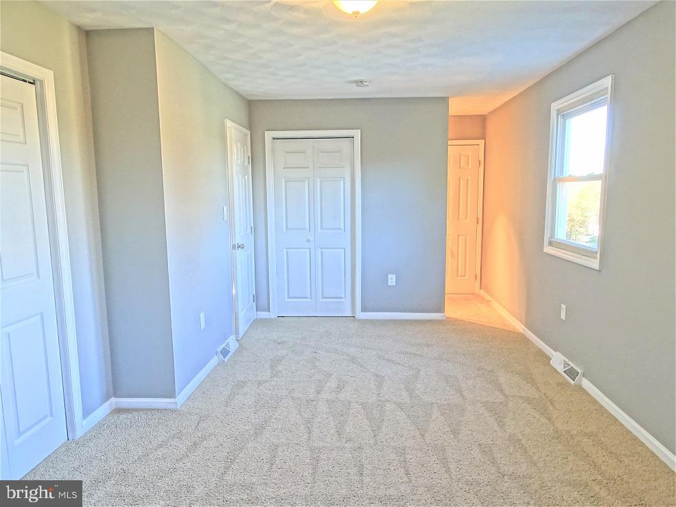5446 Beagle Road Elizabethtown, PA 17022 - Photo 12 of 25 Gallery Image 12