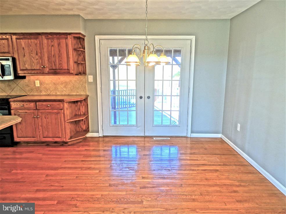 5446 Beagle Road Elizabethtown, PA 17022 - Photo 3 of 25 Gallery Image 3