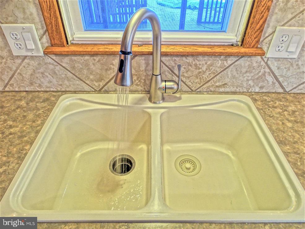 5446 Beagle Road Elizabethtown, PA 17022 - Photo 6 of 25 Gallery Image 6