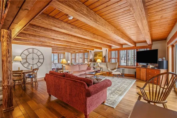 $1,200,000 | 1697 Peninsula Drive, Central City, PA 15926