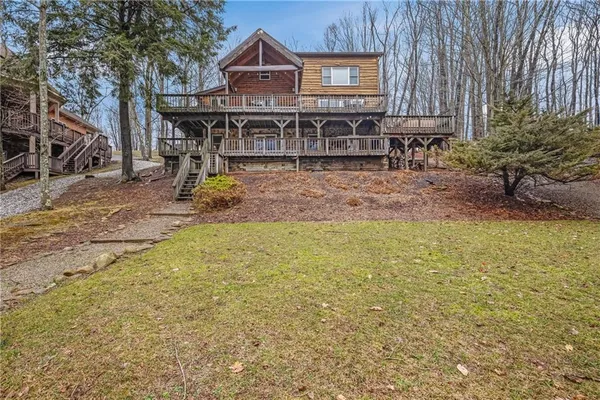 $1,200,000 | 1697 Peninsula Drive, Central City, PA 15926