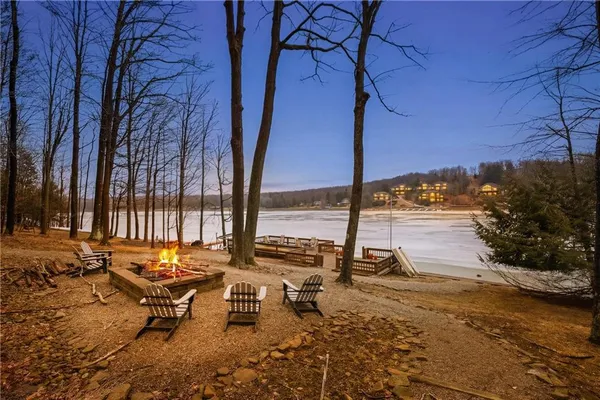 $1,200,000 | 1697 Peninsula Drive, Central City, PA 15926