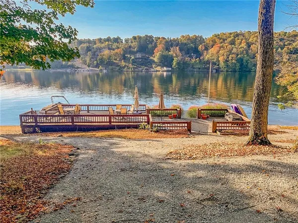 $1,200,000 | 1697 Peninsula Drive, Central City, PA 15926