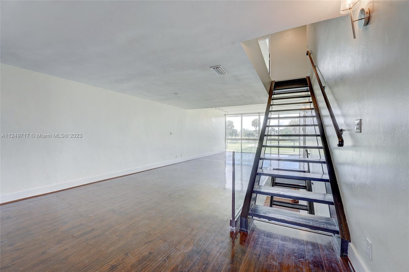 6739 Brookline Drive Hialeah, FL 33015 - Photo 14 of 45