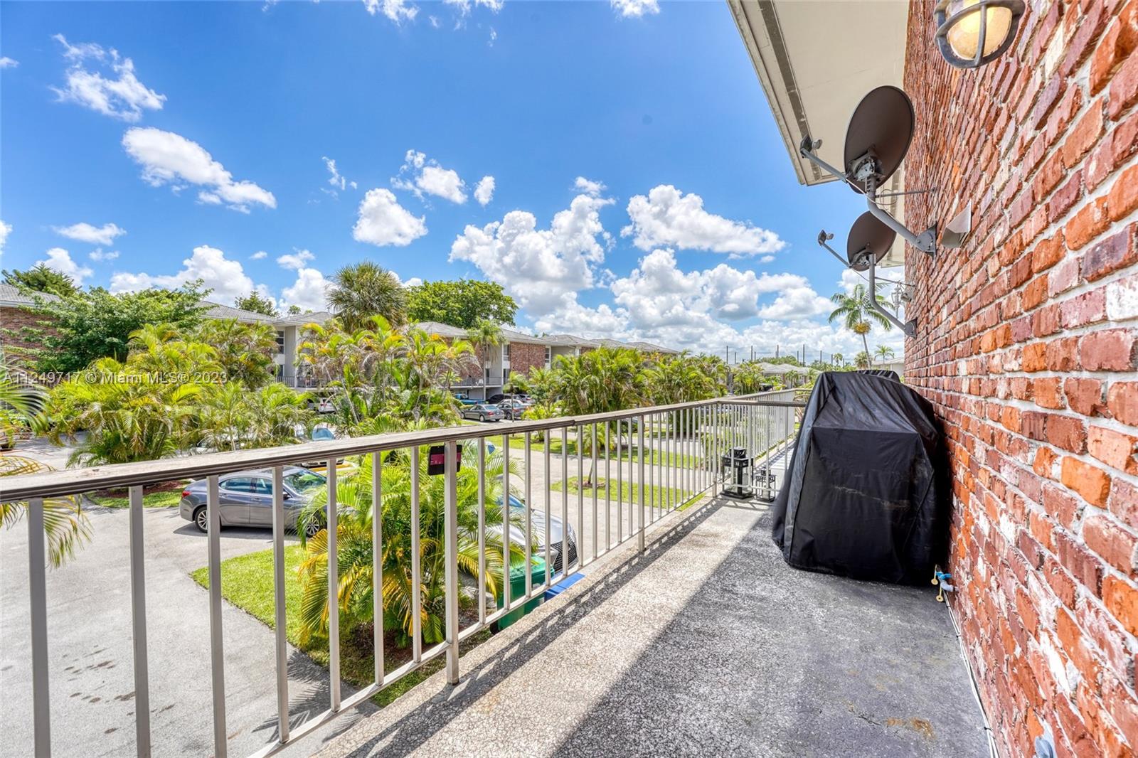 6739 Brookline Drive Hialeah, FL 33015 - Photo 18 of 45