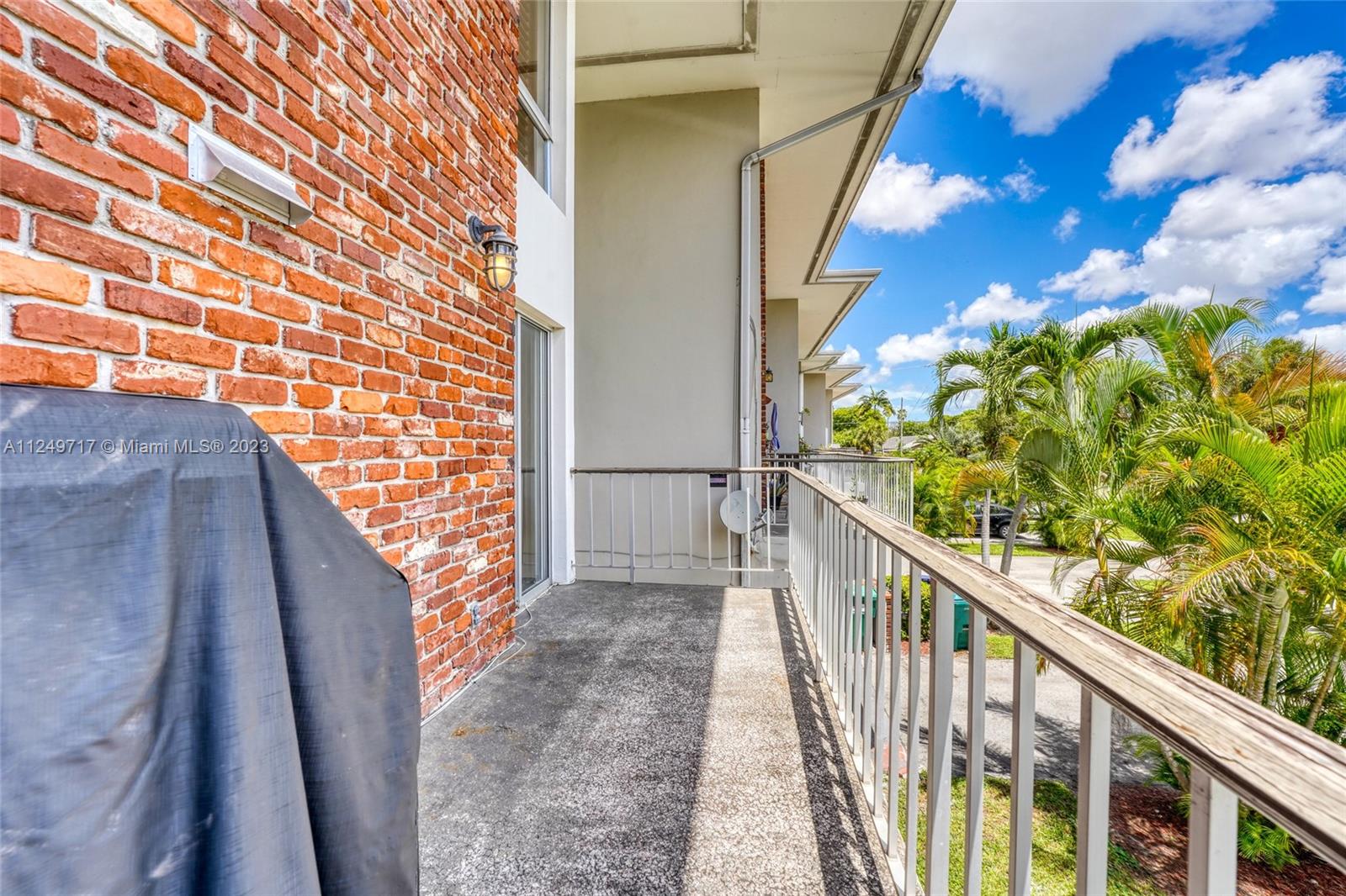 6739 Brookline Drive Hialeah, FL 33015 - Photo 19 of 45