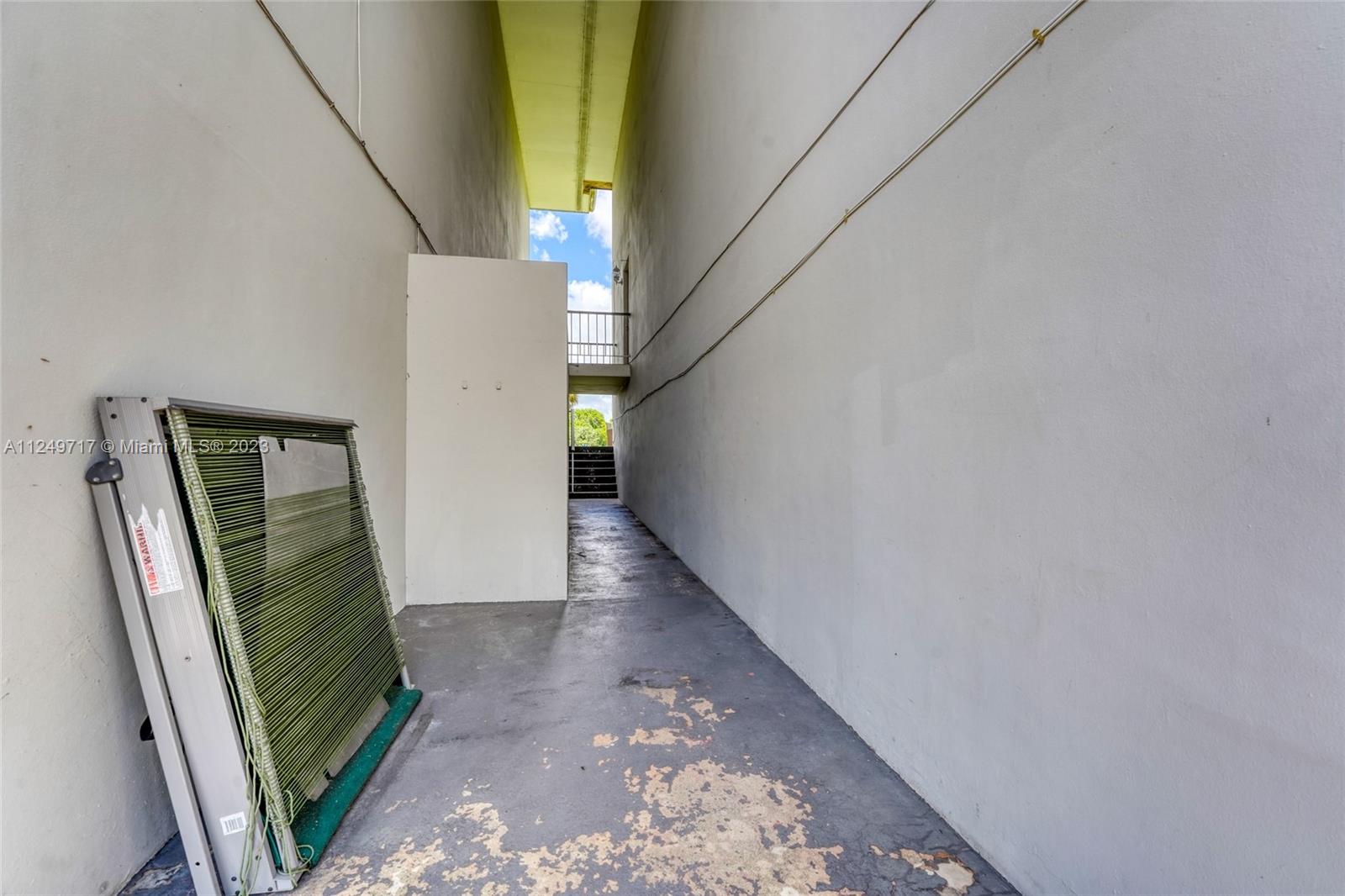 6739 Brookline Drive Hialeah, FL 33015 - Photo 35 of 45