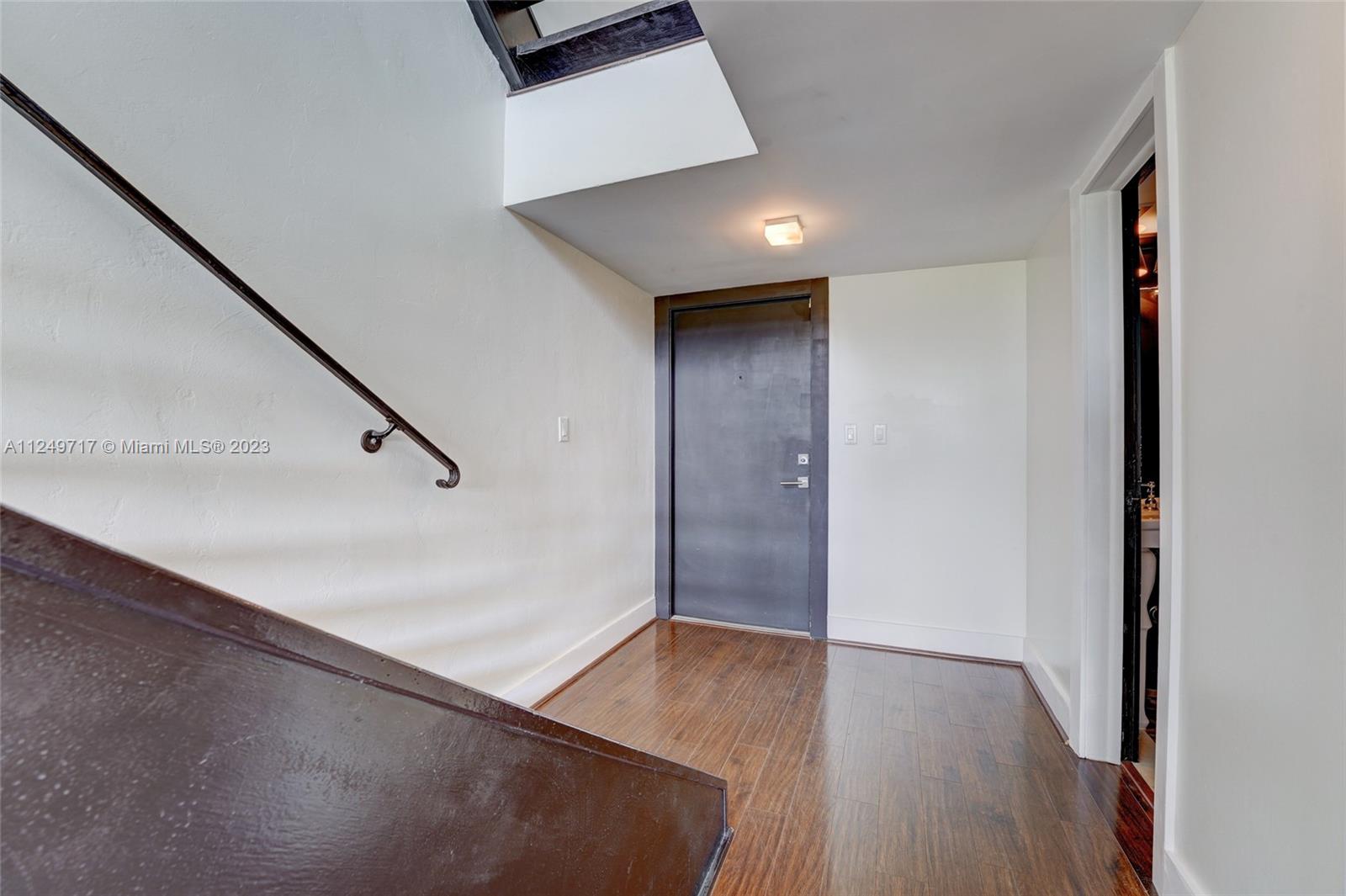 6739 Brookline Drive Hialeah, FL 33015 - Photo 5 of 45