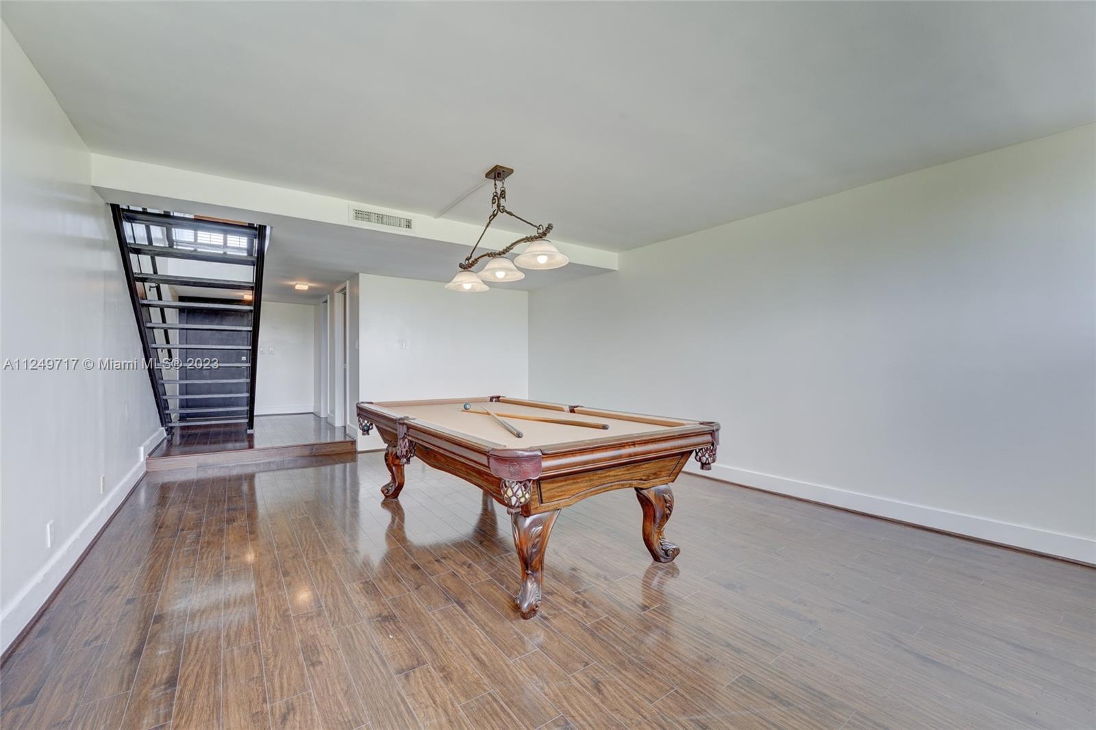 6739 Brookline Drive Hialeah, FL 33015 - Photo 9 of 45