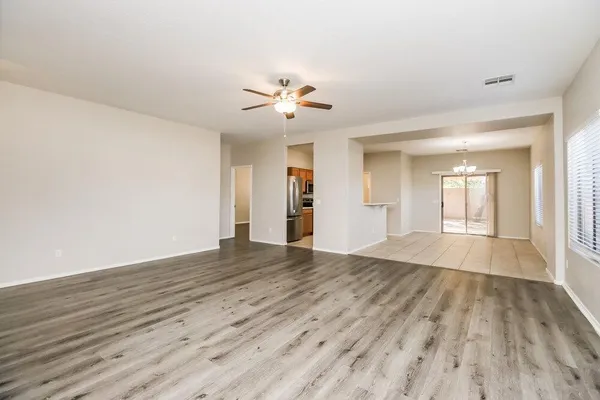 $1,890 | 119 Mountain View Road, San Tan Valley, AZ 85143