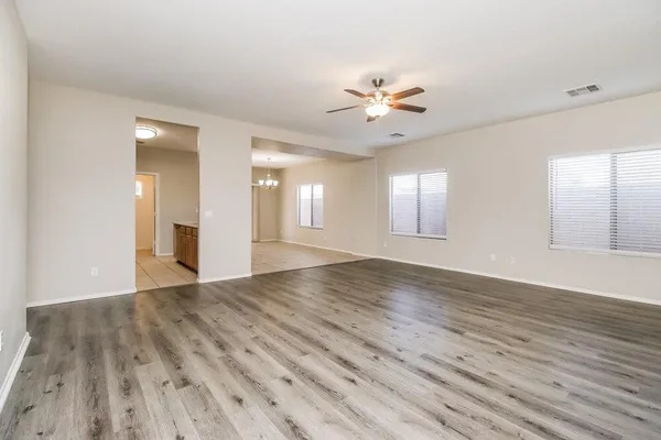 $1,890 | 119 Mountain View Road, San Tan Valley, AZ 85143