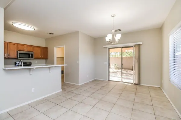 $1,890 | 119 Mountain View Road, San Tan Valley, AZ 85143