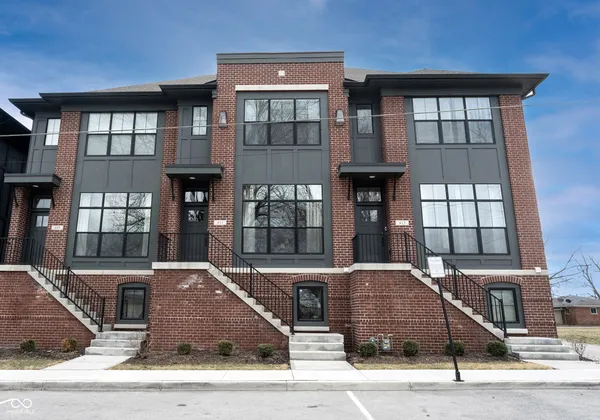 $569,500 | 411 Jersey Street, Westfield, IN 46074