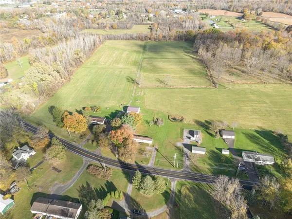 $299,900 | 3952 Dewey Road, Manchester, NY 14548