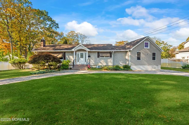 $3,000 | 72 Whalepond Road, Oakhurst, NJ 07755