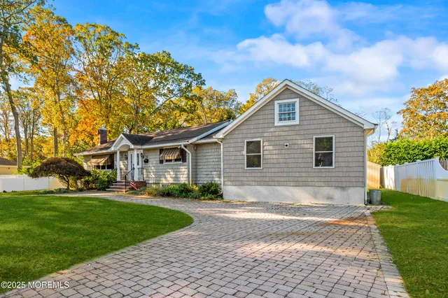 $3,000 | 72 Whalepond Road, Oakhurst, NJ 07755