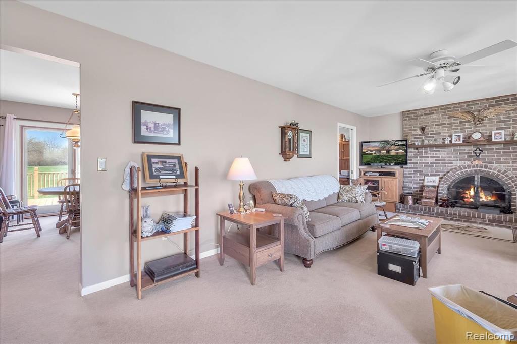 3040 West Coon Lake Road Howell, MI 48843 - Photo 7 of 41