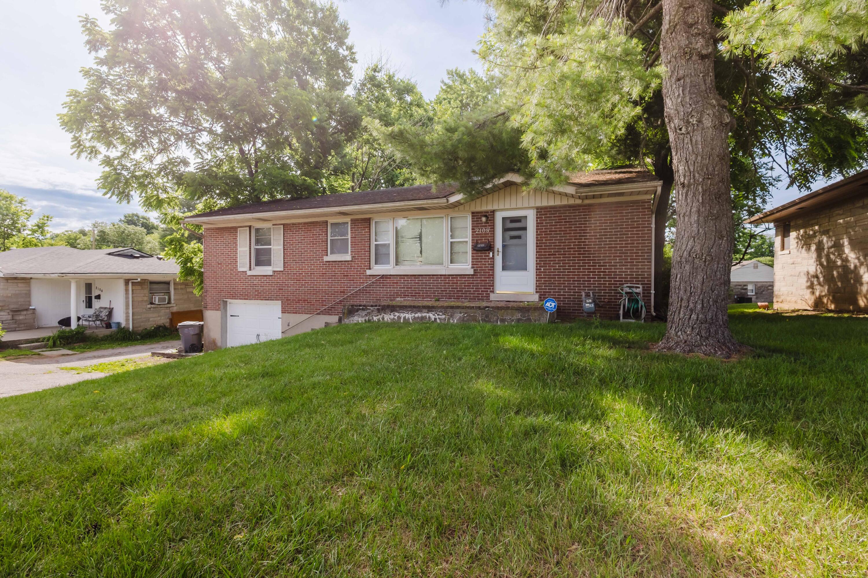 2108 Harrodsburg Road Lexington, KY 40503 - Photo 2 of 36 2108 Harrodsburg Road-2