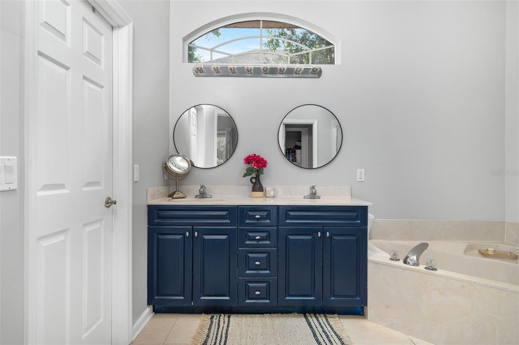 8964 Southwest 64th Lane Gainesville, FL 32608 - Photo 22 of 37