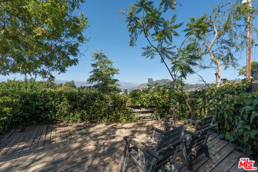 3710 Eureka Drive Studio City, CA 91604 - Photo 18 of 51