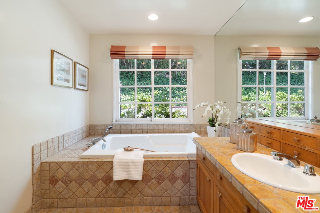 3710 Eureka Drive Studio City, CA 91604 - Photo 44 of 51