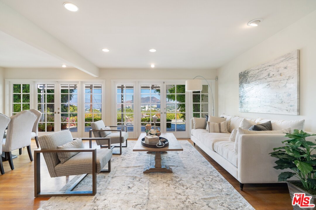 3710 Eureka Drive Studio City, CA 91604 - Photo 8 of 51