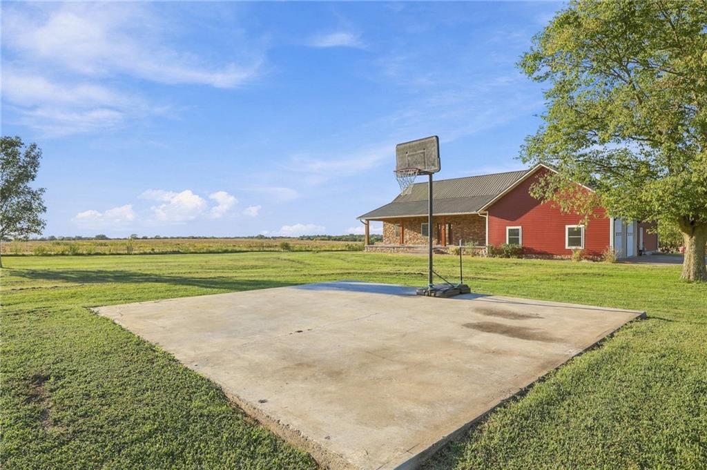 26639 Southeast 300th Road Kincaid, KS 66039 - Photo 4 of 61 Gallery Image 4