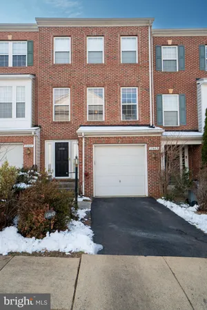 $3,300 | 11443 Fogarty Court, Fairfax, VA 22030