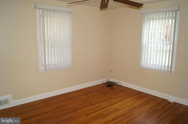 3507 Milford Mill Road Baltimore, MD 21244 - Photo 8 of 15 Bedroom