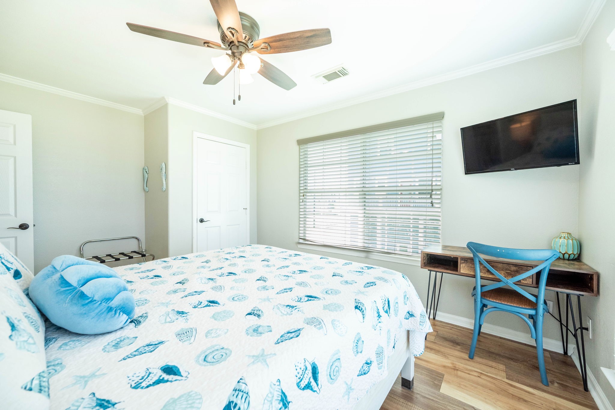 18115 Shaman Road Galveston, TX 77554 - Photo 17 of 40