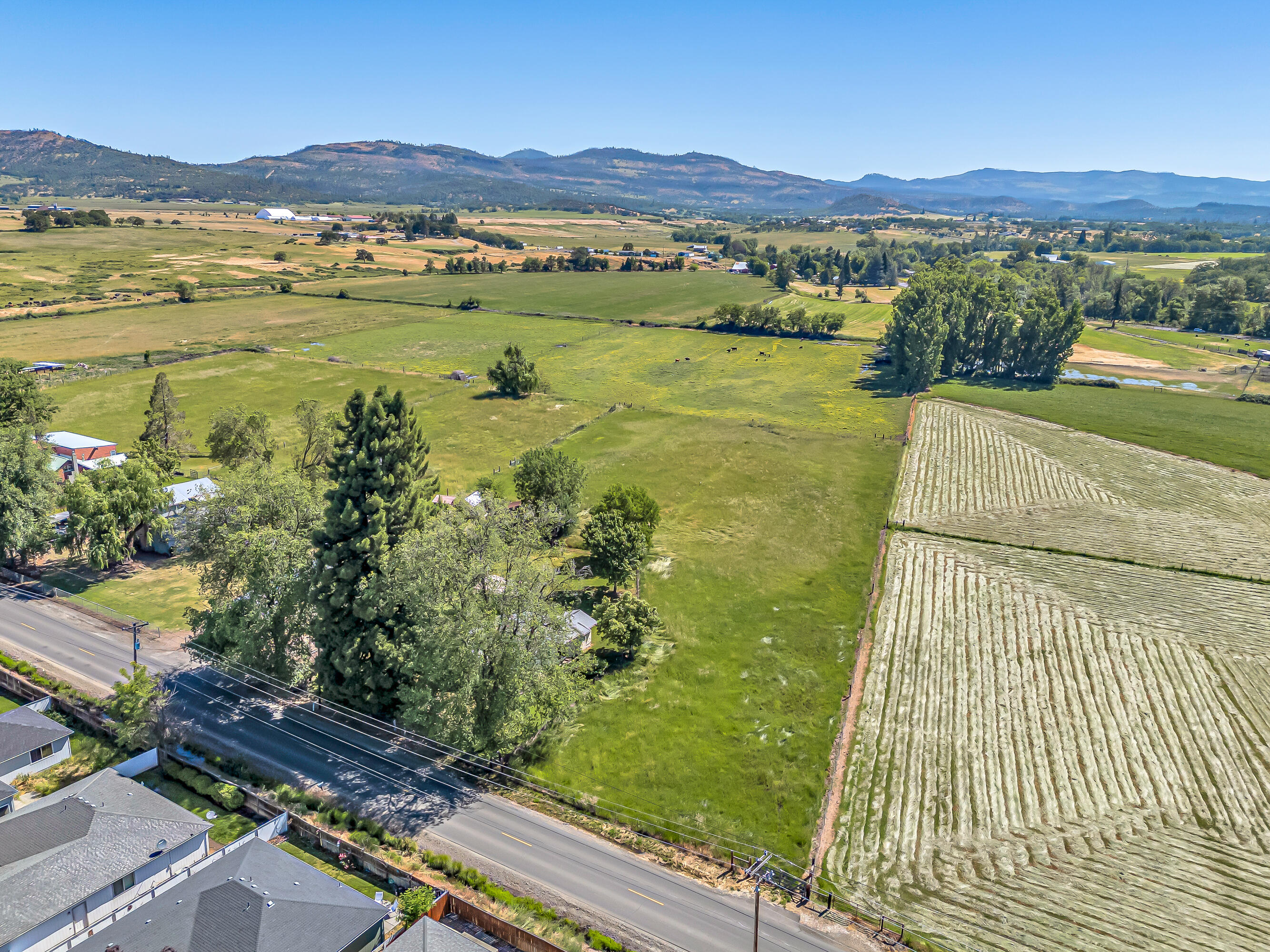 144 Reese Creek Road Eagle Point, OR 97524 - Photo 39 of 39 DJI_20250602102845_0151_D