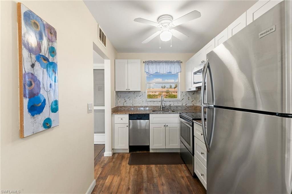 160 Turtle Lake Court, Unit 210 Naples, FL 34105 - Photo 8 of 35