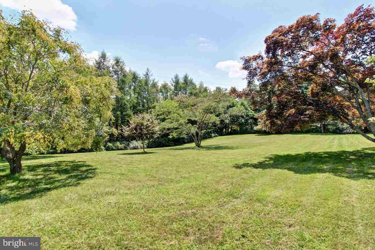 1230 Roth Church Rd Spring Grove Pa Spring Grove, PA 17362 - Photo 24 of 25