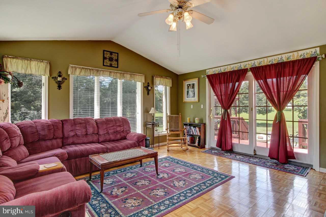 1230 Roth Church Rd Spring Grove Pa Spring Grove, PA 17362 - Photo 5 of 25